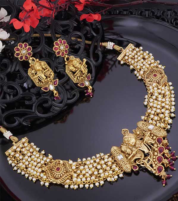 Radhe krishna maroon white stone bridal jewellery